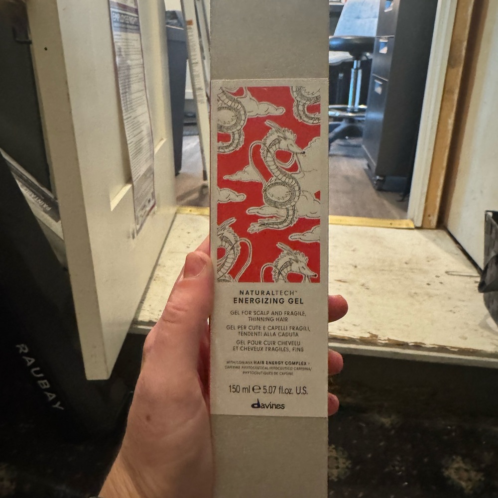 Davines Naturaltech Energizing Gel with Red and White Design